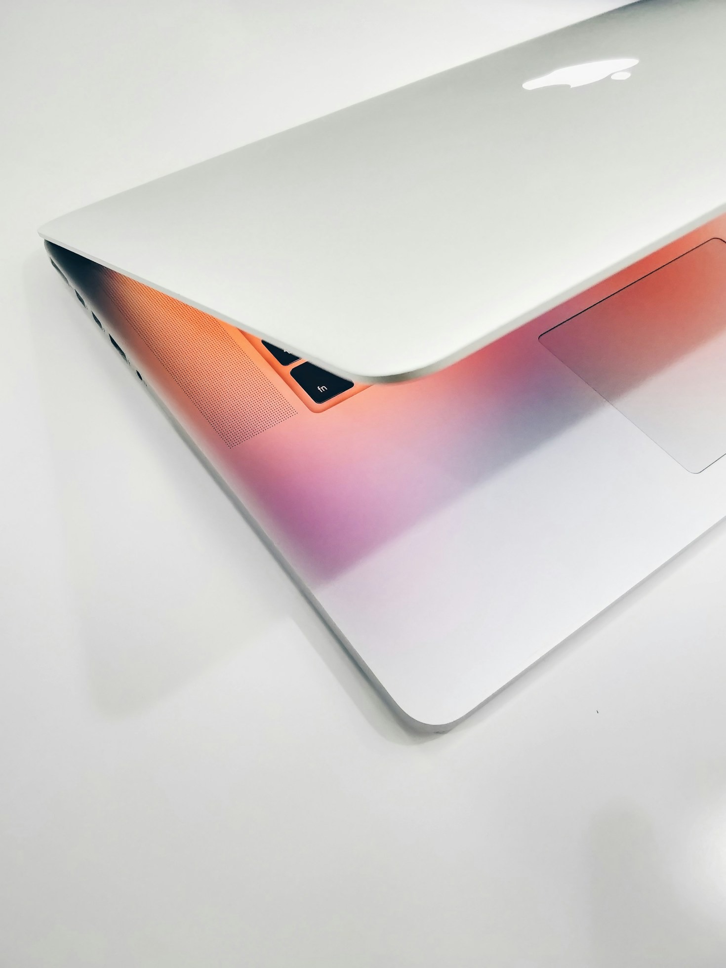 Macbook Air vs Macbook Pro: quale scegliere?